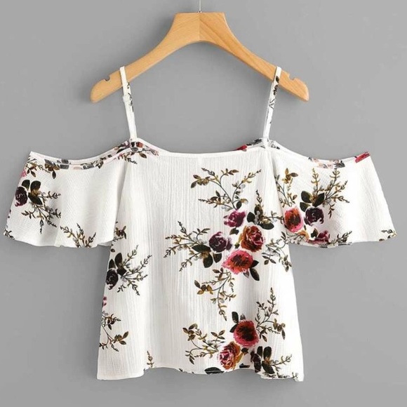 5️⃣/$1️⃣5️⃣ Floral Off the Shoulders Top - Picture 2 of 6